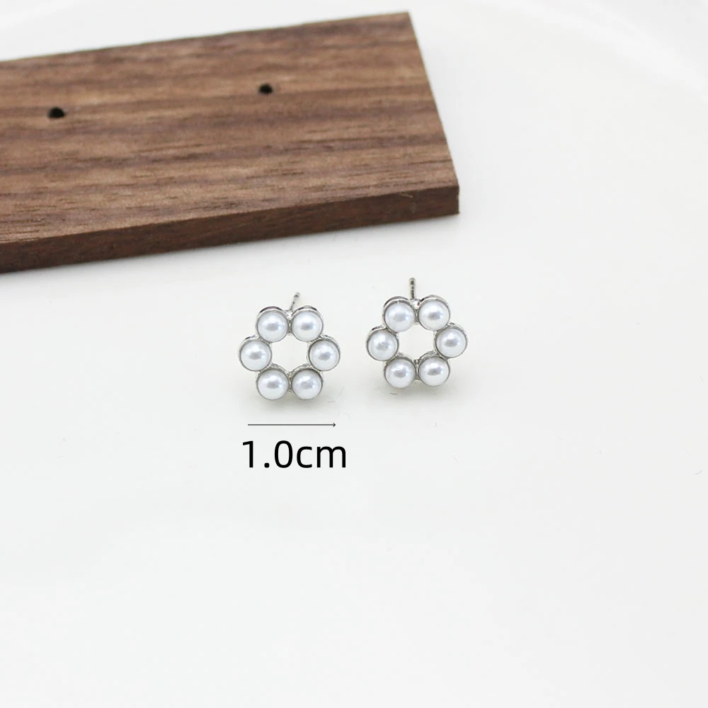 Mini Imitation Pearl Hollow Round Circle Geometry Stud Earring for Women New Jewelry Christmas Girl Gift