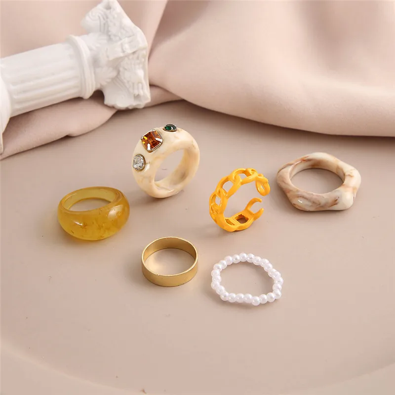 Vintage Rainbow Color Resin Acrylic Diamond Rings Set For Women Couples 2024 New Colorful Flower Heart Rings Travel Gift Jewelry