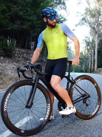 DAREVIE Men's Cycling Bretelle Seamless 2.0 PRO Level Men Women Cycling Shorts Men's Cycling Bib Shorts Men's Cycling Shorts