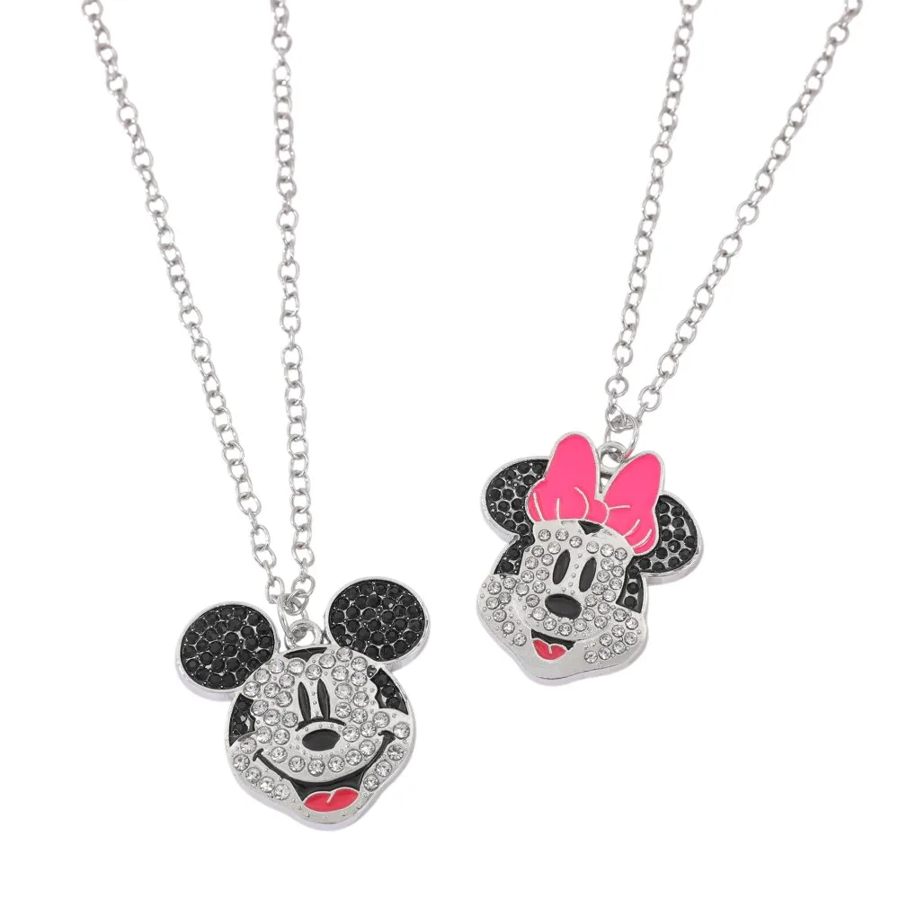 

Простой креативный мультяшный металлический кулон с стразами в виде Микки и Минни, игрушка, аниме-аксессуар, подарок для детских праздников