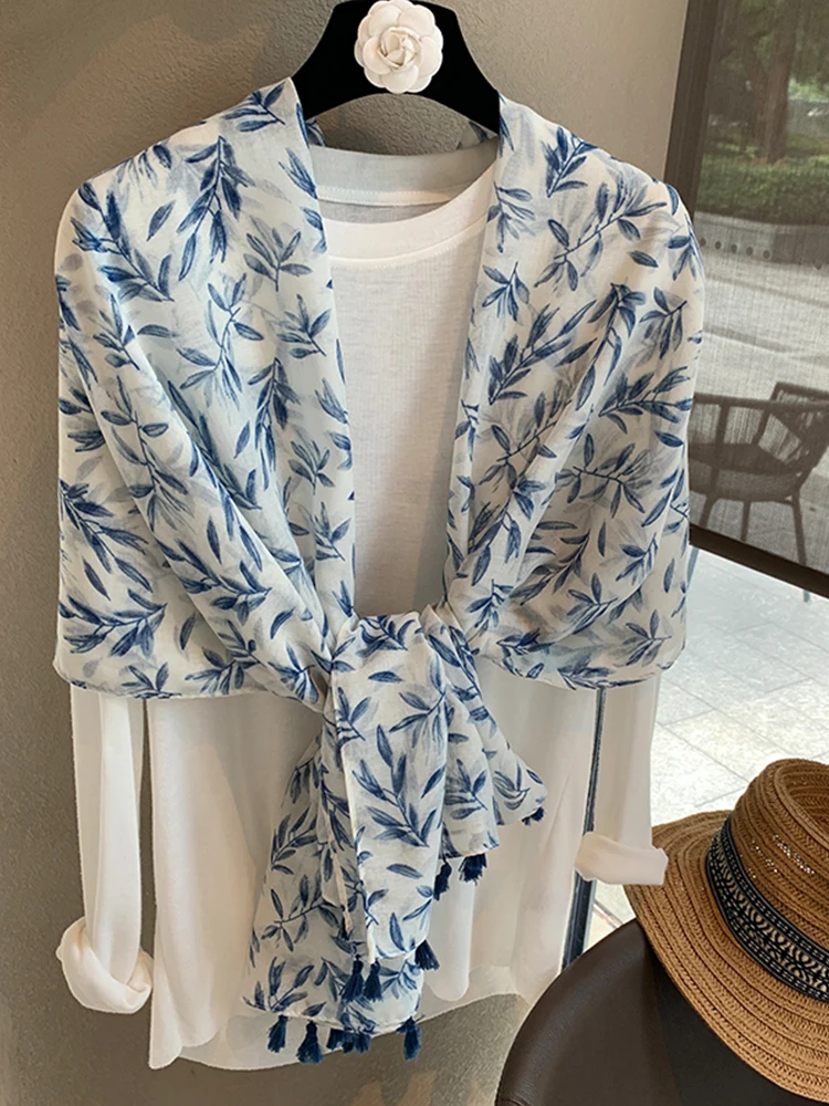 

Элегантный женский шелковый шарф, шаль с милым принтом, женские солнцезащитные банданы, хиджаб, шарф-парео, платок в стиле бохо, корейский для путешествий