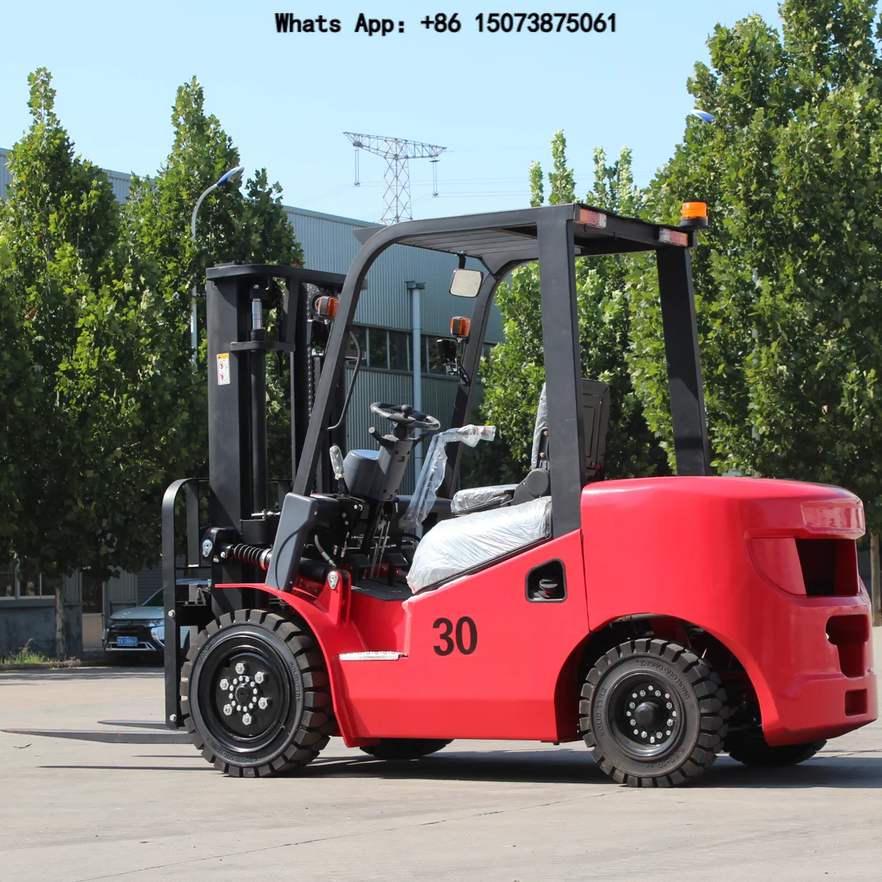 2 3 tons 2000 kg 3000 kg forklift with four wheels for outdoor use with side shifter