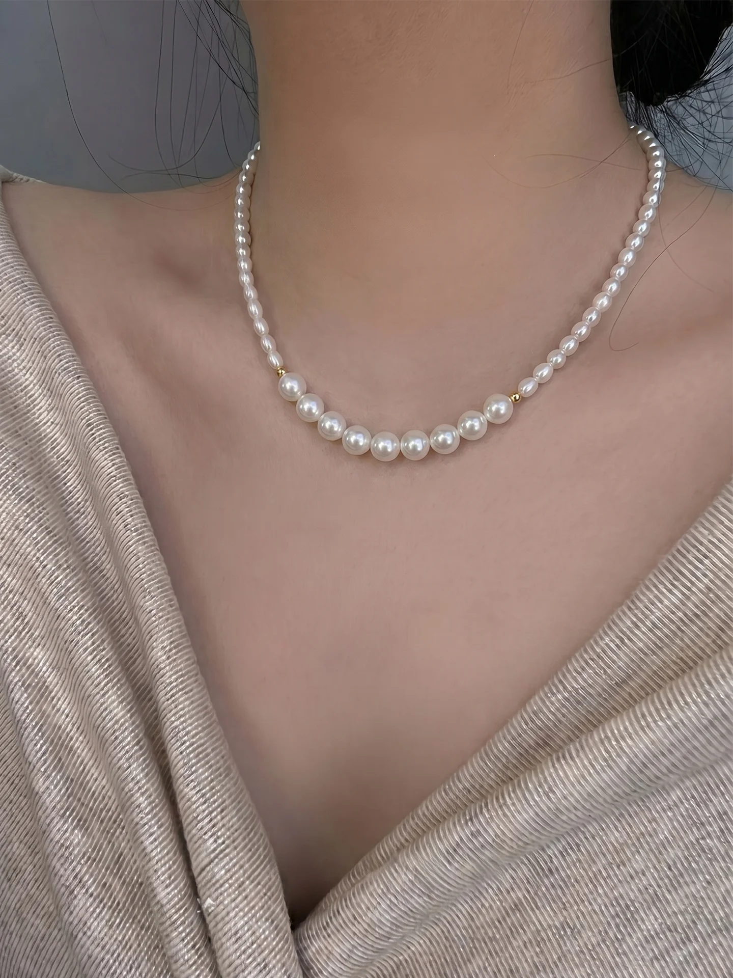 collana-di-perle-naturali-d'acqua-dolce-per-donne-forma-a-chicco-di-riso-leggera-e-lussuosa-catena-per-clavicola-gioiello-da-collo-xinhua
