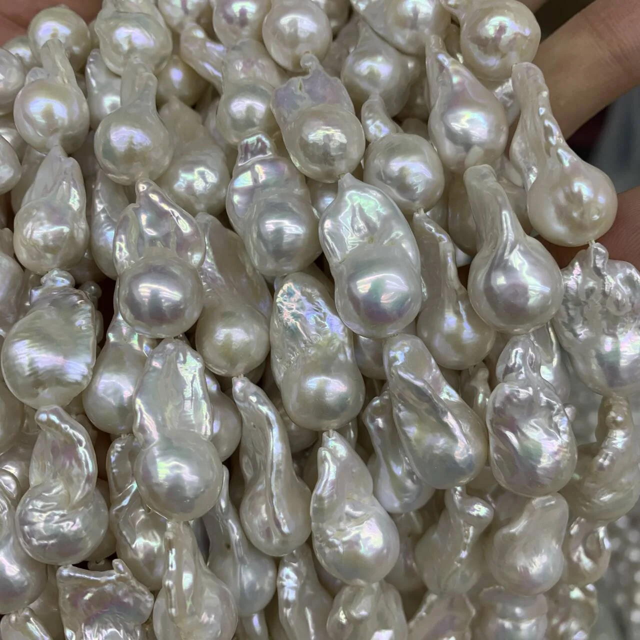 

2025 White Baroque Pearls Irregular Natural Fresh Water Pearl Necklace 22-26 mm 3A Loose Drop Pearl for Jewelry Making