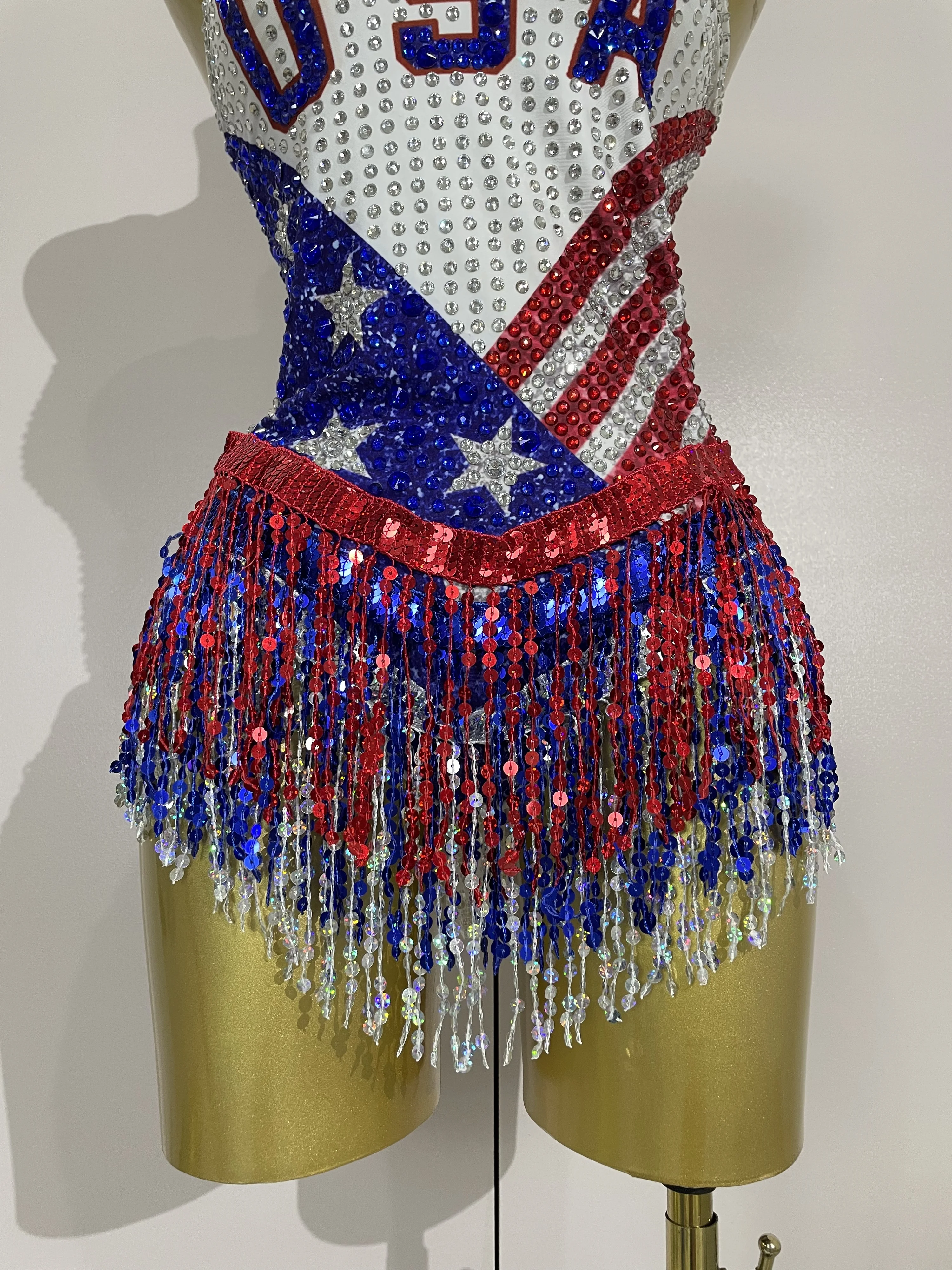 2025 جديد سباركلي الراين شرابة ارتداءها المرأة مثير فريق أداء ملابس رقص المغني راقصة يوتار عرض المرحلة ارتداء #6