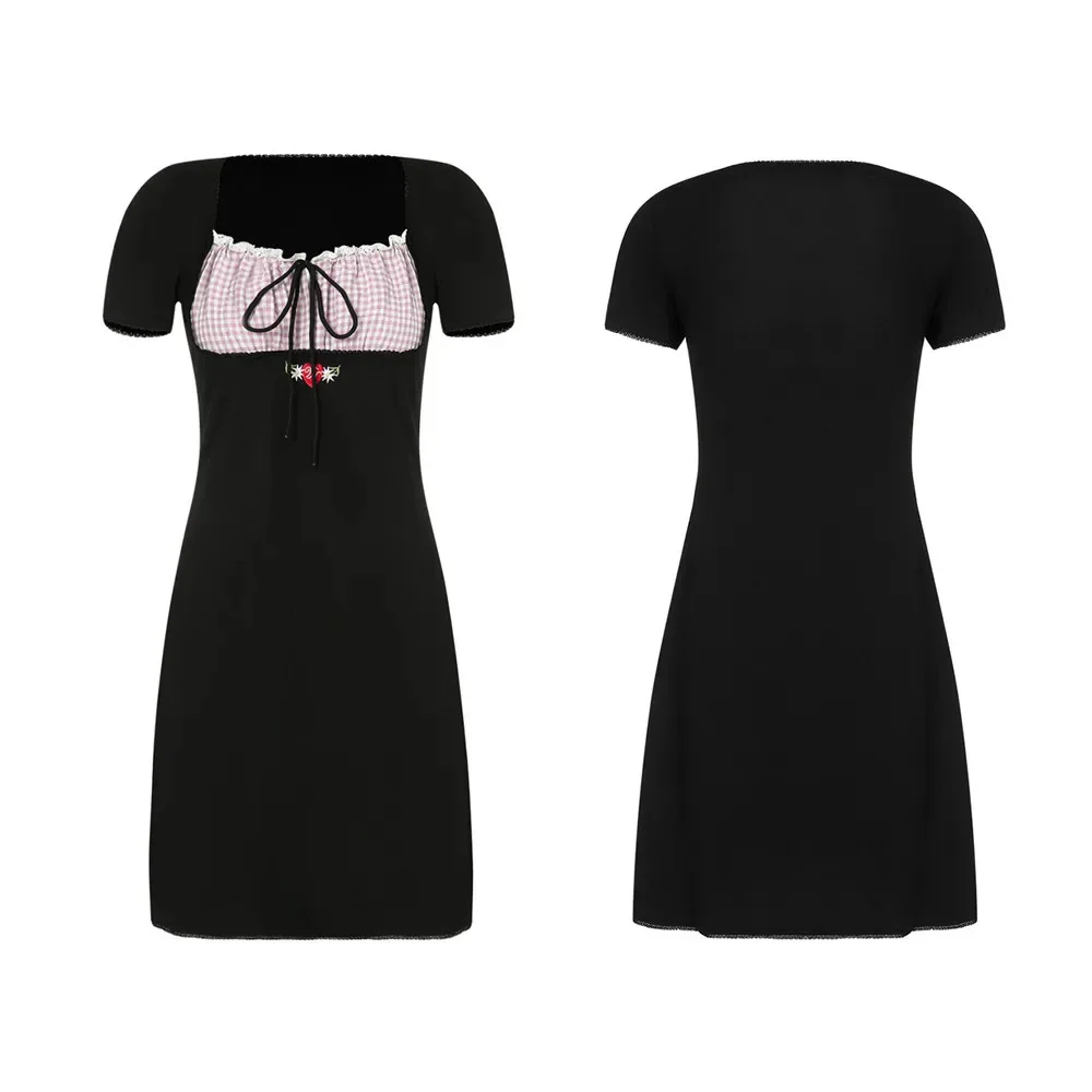 2024 Mini abito estivo con collo quadrato e cinturino sexy sul petto basso con stampa di lettere in stile casual della nuova estate 2024