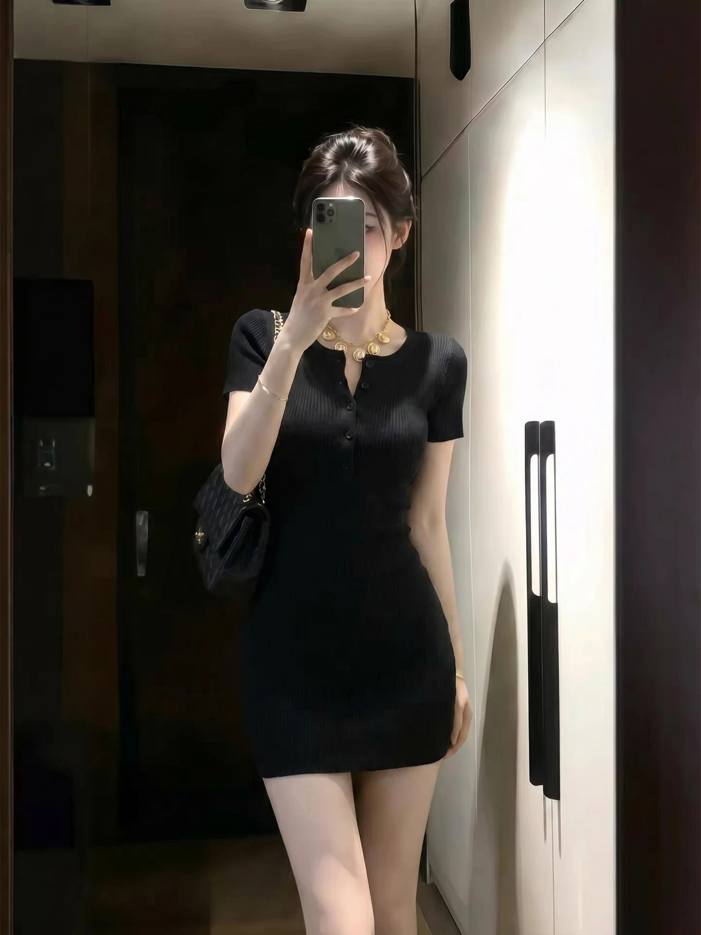 

Retro High-End Black Dress Women's Summer Sexy Spicy Girl Waist-Cinching Slimming Short Skirt Commute Korean Style Soft PU Ma...