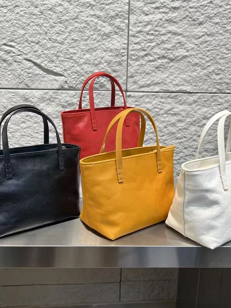 

Lightweight Top Layer Tanned Cowhide Women's Handbag Crossbody Bag Elegant Commuter Bag Bright Color Versatile Handbag