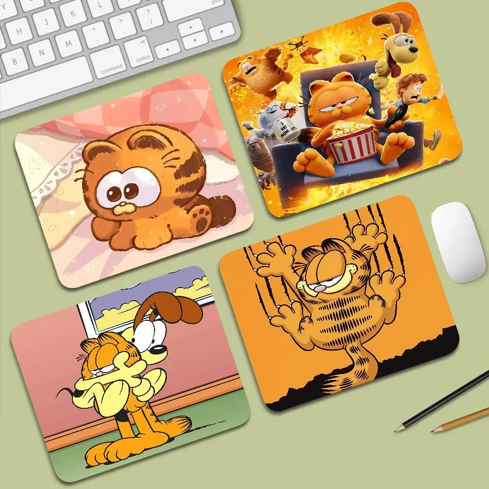 Mouse Pad Small Office Table Mats Computer Accessories Washable Non-slip Rubber With Lock Edge Cute Cartoon G-Garfields-es