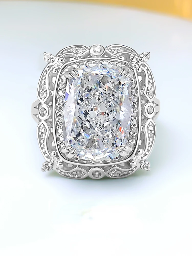 

Karloch New 925 Silver 10 * 14mm Diamond G-Color Imported High Carbon Diamond Ring, European and American Advanced