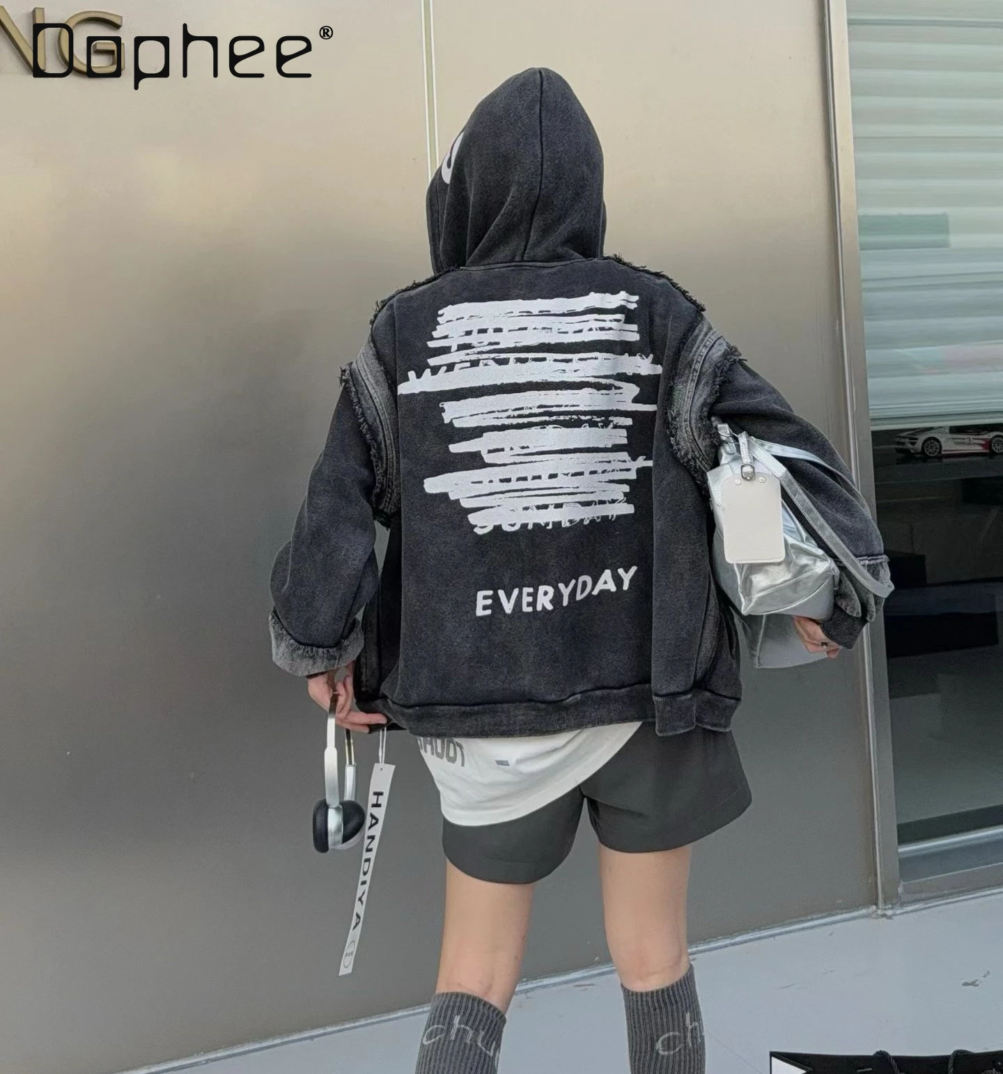 

2025 Autumn New Heavy Washed Color-Changed Sleeve Striped Letter Print Loose Hooded Jacket for Women Street Style Denim Jacket