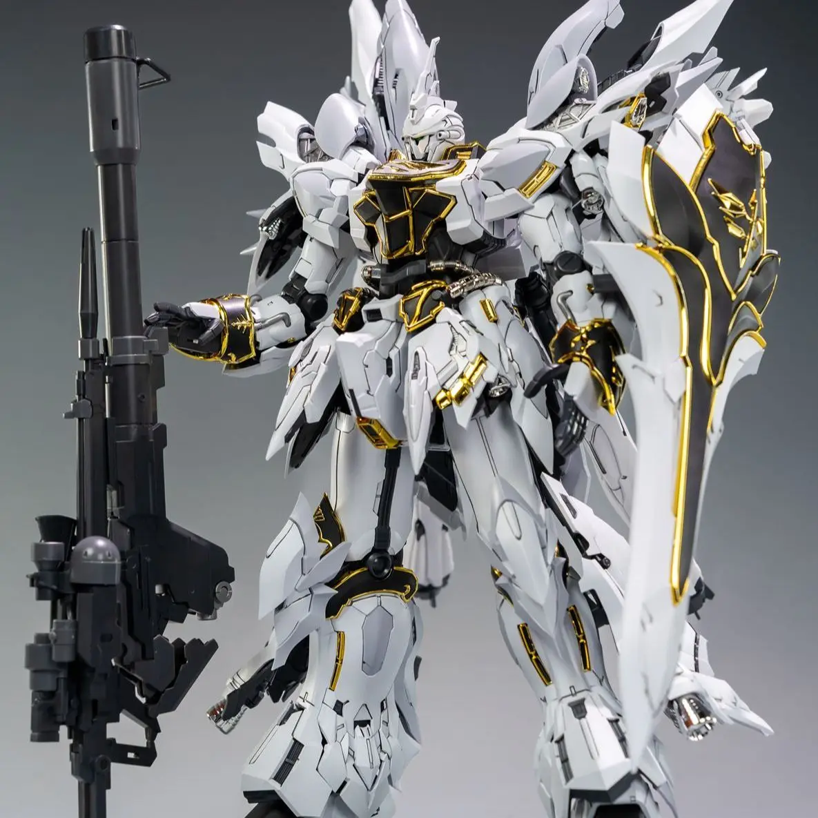 在庫あり COMET モデル MSN-06S MG 1/100 ホワイトウルフ レッドコメット シナンジュ GK スタイル 組立モデルキット プラスチック製アクションフィギュア玩具