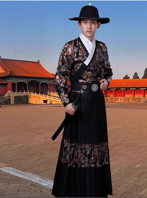 Frühling Stil Ming Stil Hanfu Männer fliegenden Fisch Anzug chinesischen Stil Python Robe Drag and Scatter Kampfkunst Anzug
