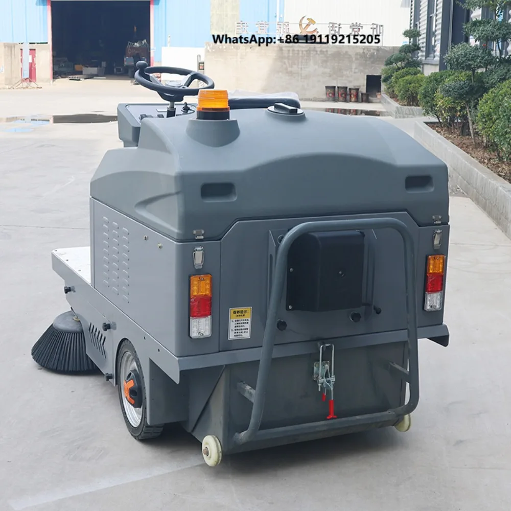 Ride on Road Street Leaf Collecting Scrubber Machine Industrial Electric Battery Floor Sweeper