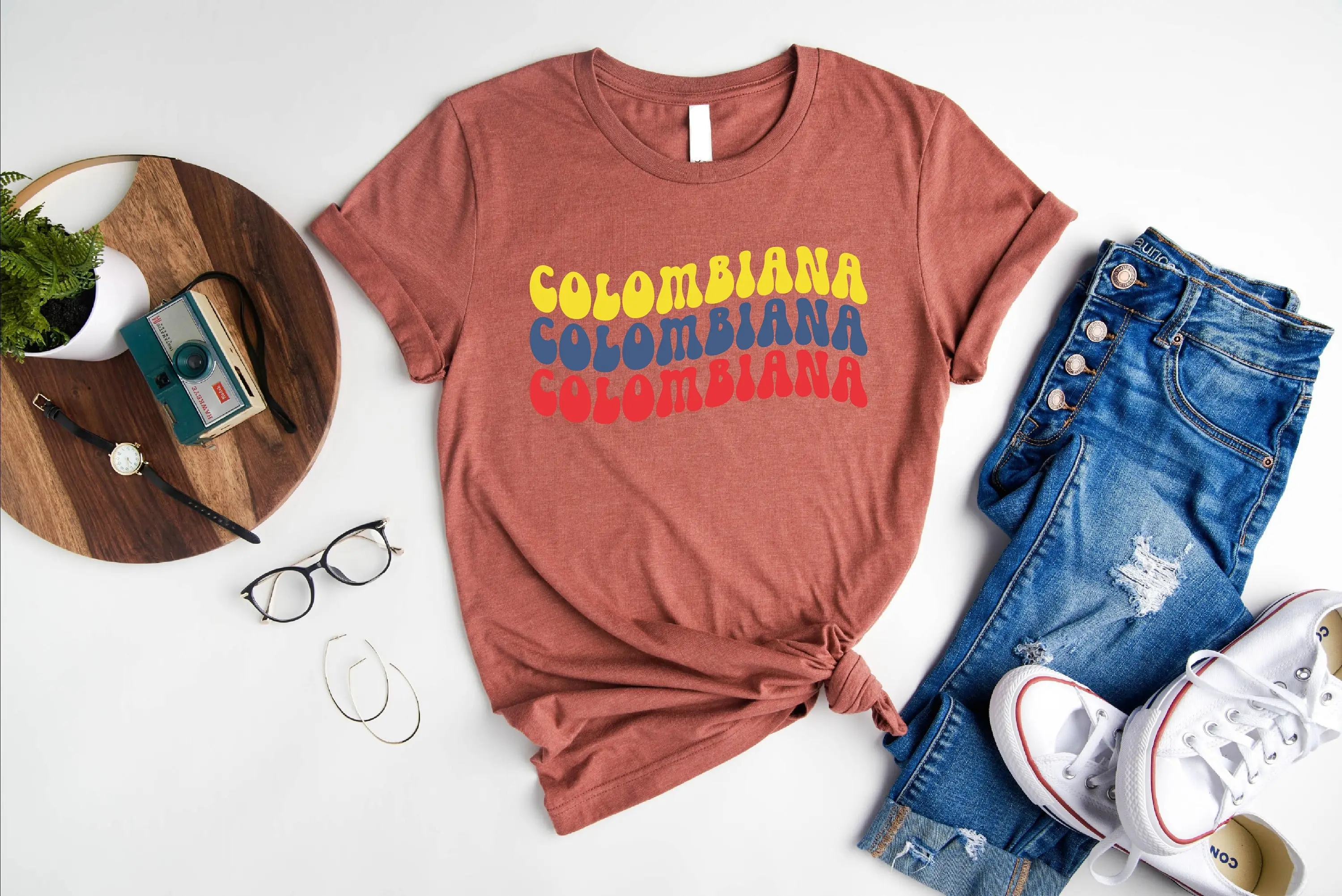 Colombiana T Shirt Latin Party Colombian Girl Pride Trip to Colombia Spanish Women Vacation