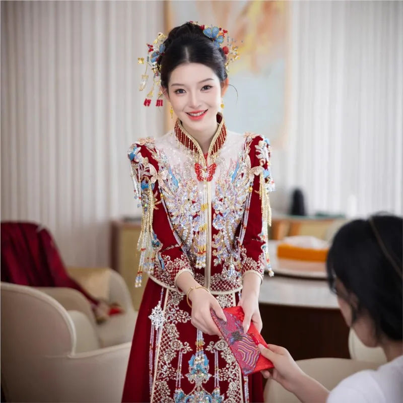 New Chinese-style wedding dress for brides velvet gowns dragon and phoenix