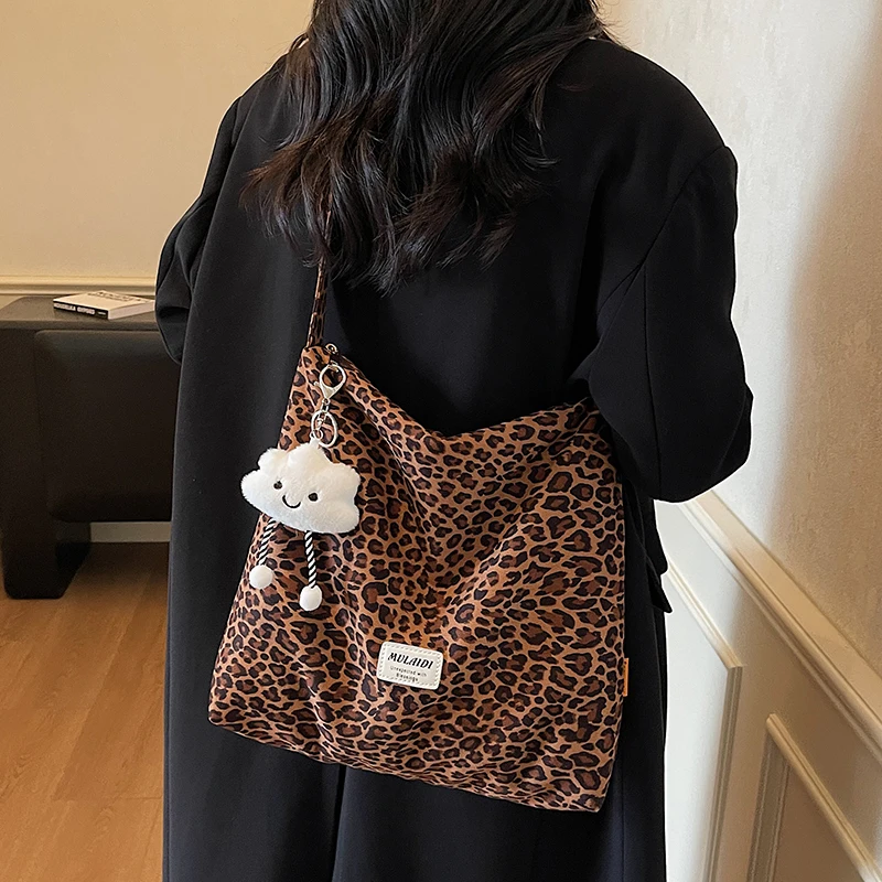 

Женская сумка через плечо с леопардовым принтом большой вместимости, универсальная сумка-тоут, простая повседневная сумка в стиле ретро для женщин