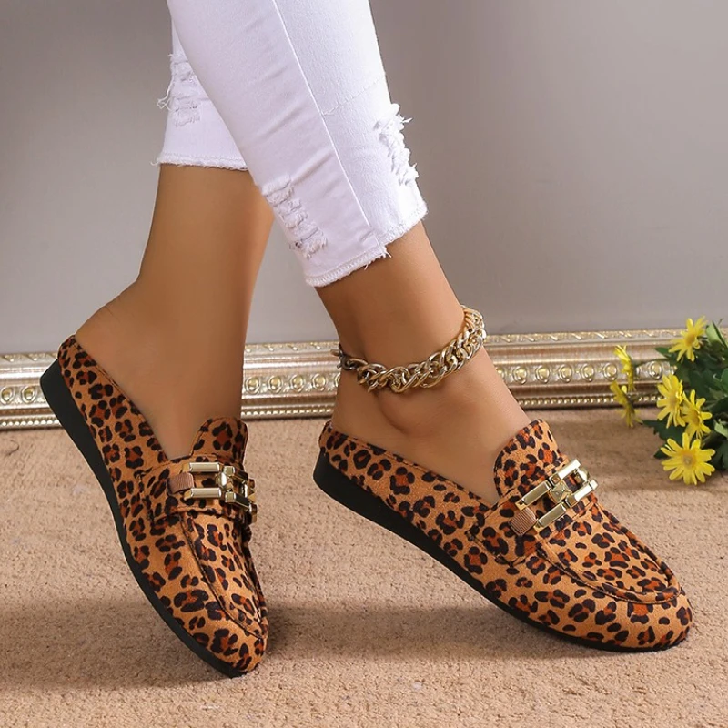 Ladies Shoes Hot Sale Closed Toe Women\'s Slippers Autumn Suede Leopard Print Metal Decoration Shoes Female Flat Casual Slippers