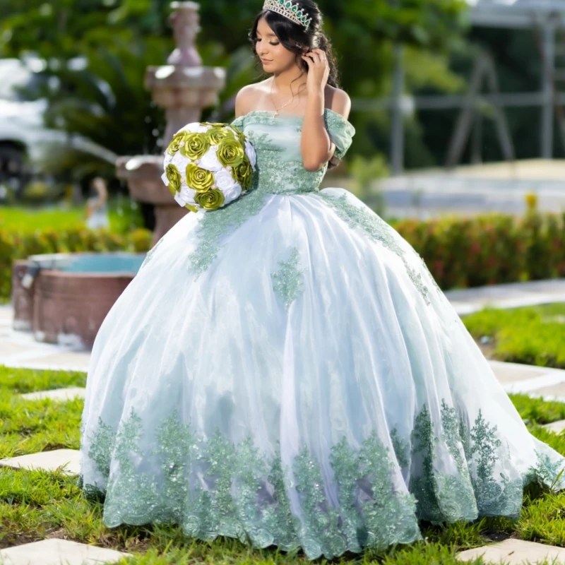 

Green Shiny Quinceanera Dresses Off Shoulder Ball Gown Sweet 16 Dress Applique Lace Beading Crystal Bow Birthday Party Vestidos