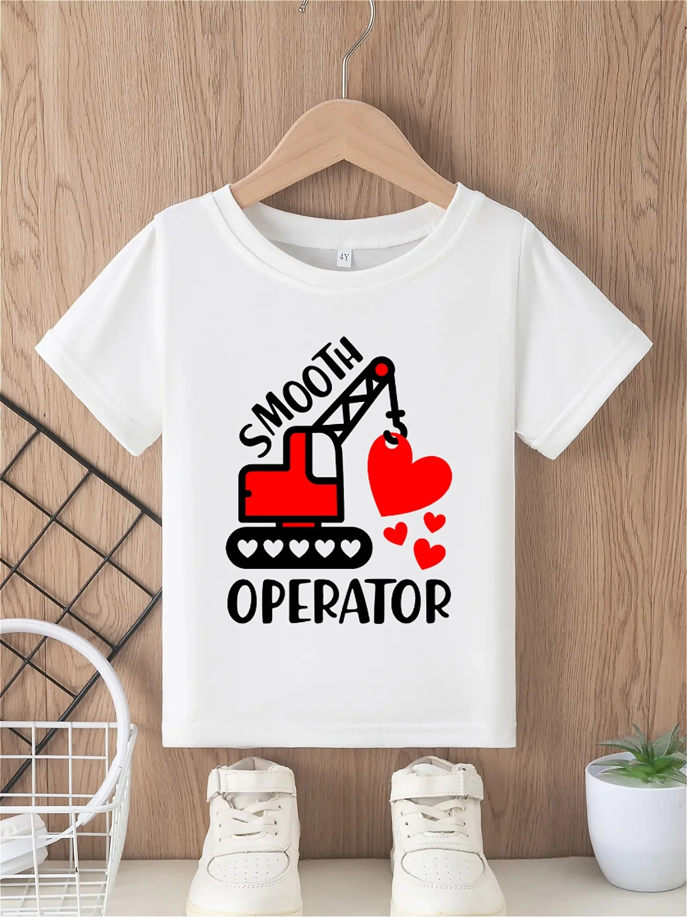 Valentine's Day boy's T-shirt car heart pattern print smooth operator letter print casual versatile round neck short sleeved top
