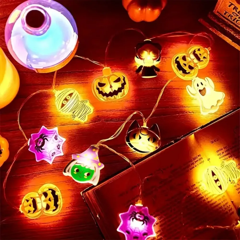1.5M/3M Halloween Character String Lights Ghost Bat Skull Witch Pumpkin Lights for Porch Balcony Window Haunted House Decor