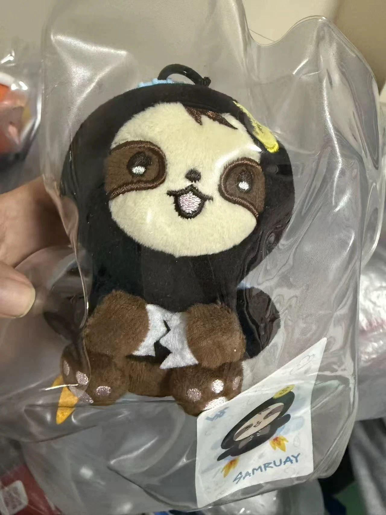 

Official In Stock Gmmtv Thai Star Winny Satang Breezy Ballon Keychain 11cm Samruay