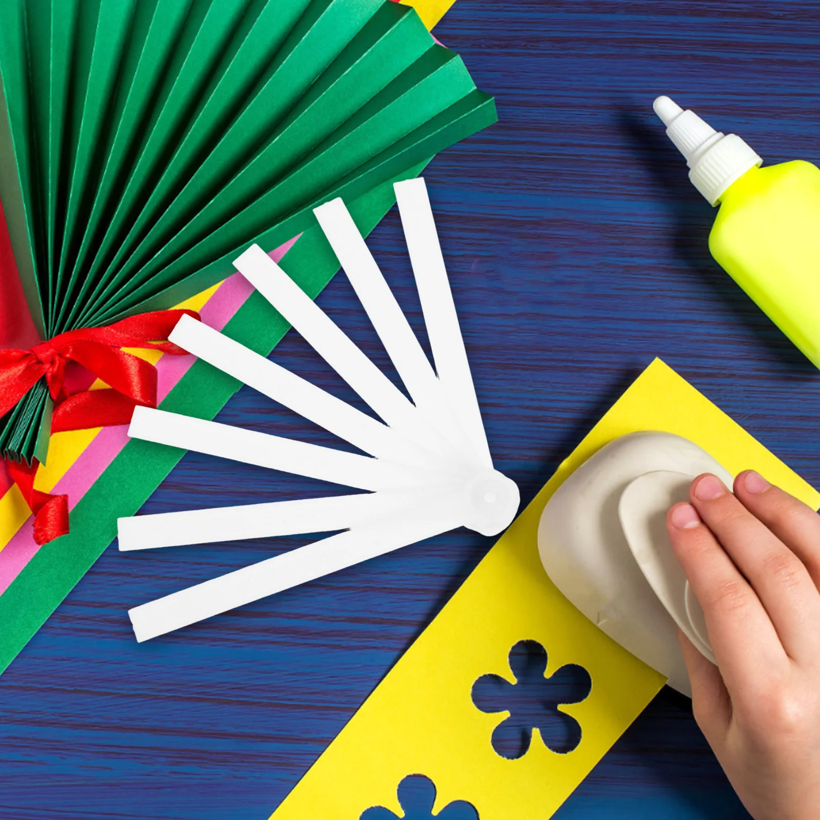 โครงพัดพลาสติกพับได้ 10 ชิ้น สำหรับทำพัดมือ DIY อุปกรณ์งานฝีมือสำหรับเด็กอนุบาล ซ่อมแซมและทำพัดมือ