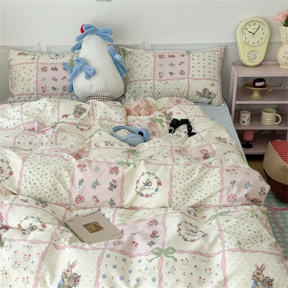 

New 2024 Floral Ins Bedding Set Lattice Duvet Cover Flat Sheet Pillowcase Single Queen Size BedSpread Fashion Home Textiles