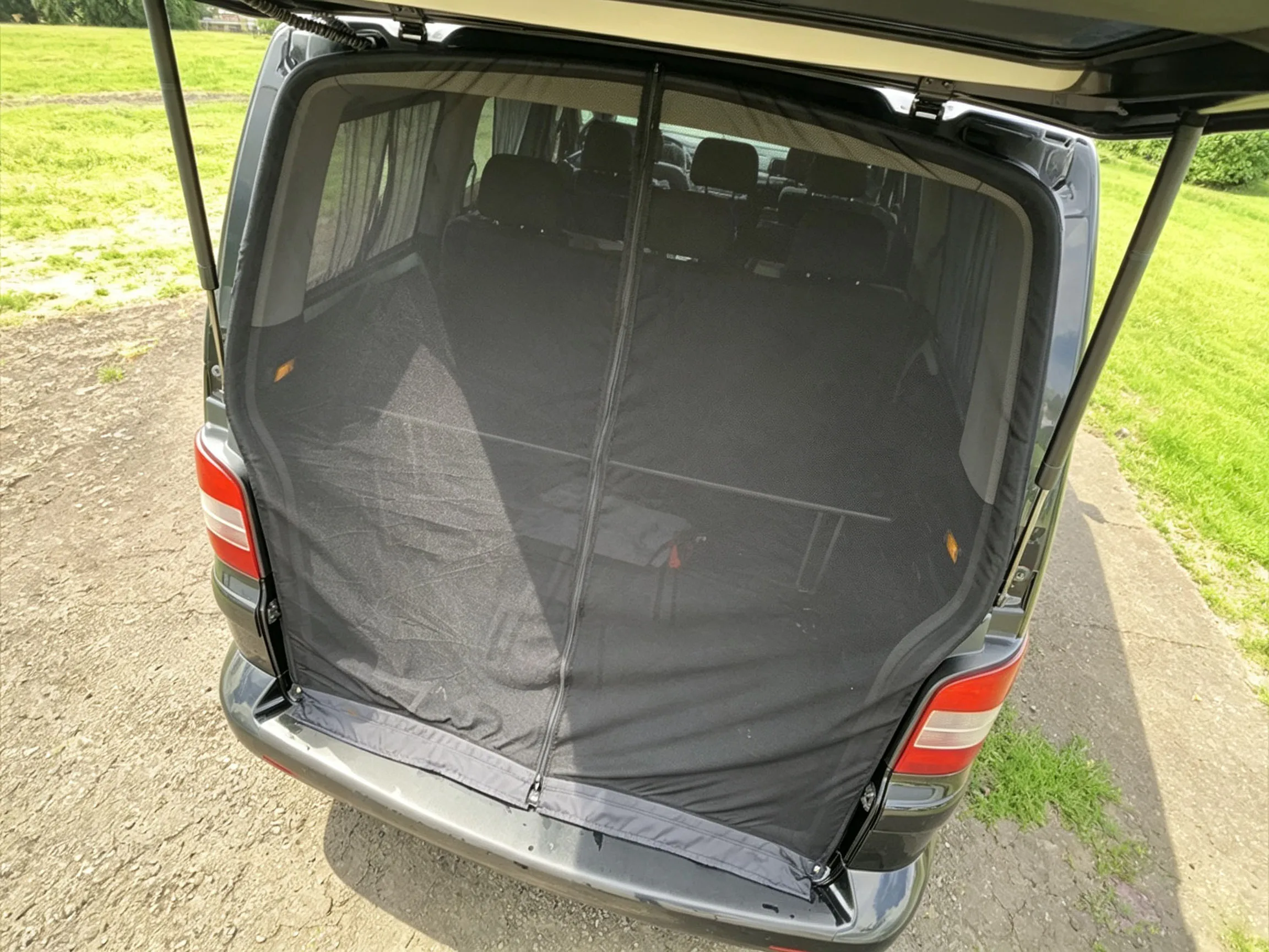 Adjustable Magnetic Barn Door Tailgate Fly Screen Mosquito Net Insect Barrier for VW T5 T6 Transporter RV Vehicle Accessory
