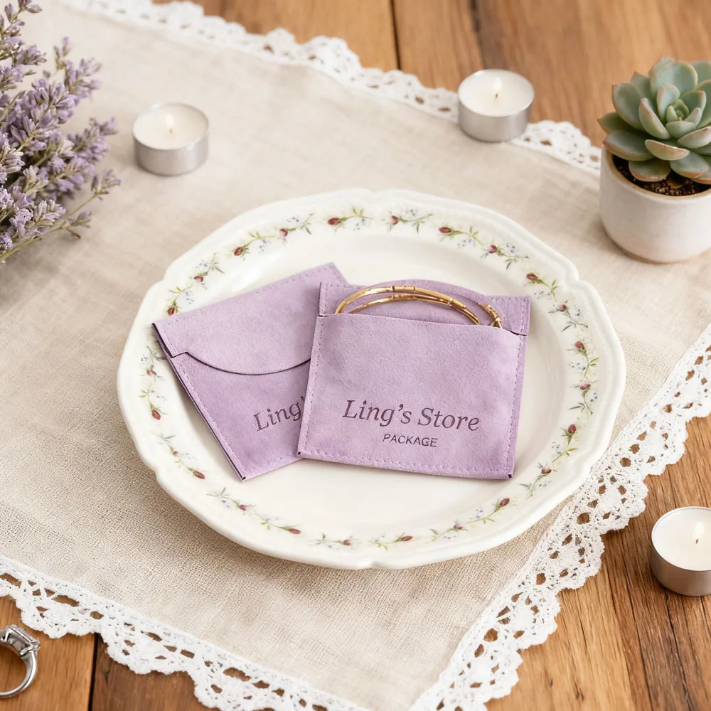 

100 шт., фиолетовая сумка для ювелирных изделий из микрофибры, подарочная сумка для ожерелья, колец, подарочная упаковка для свадебной вечеринки, конверт, карман, может индивидуальный логотип