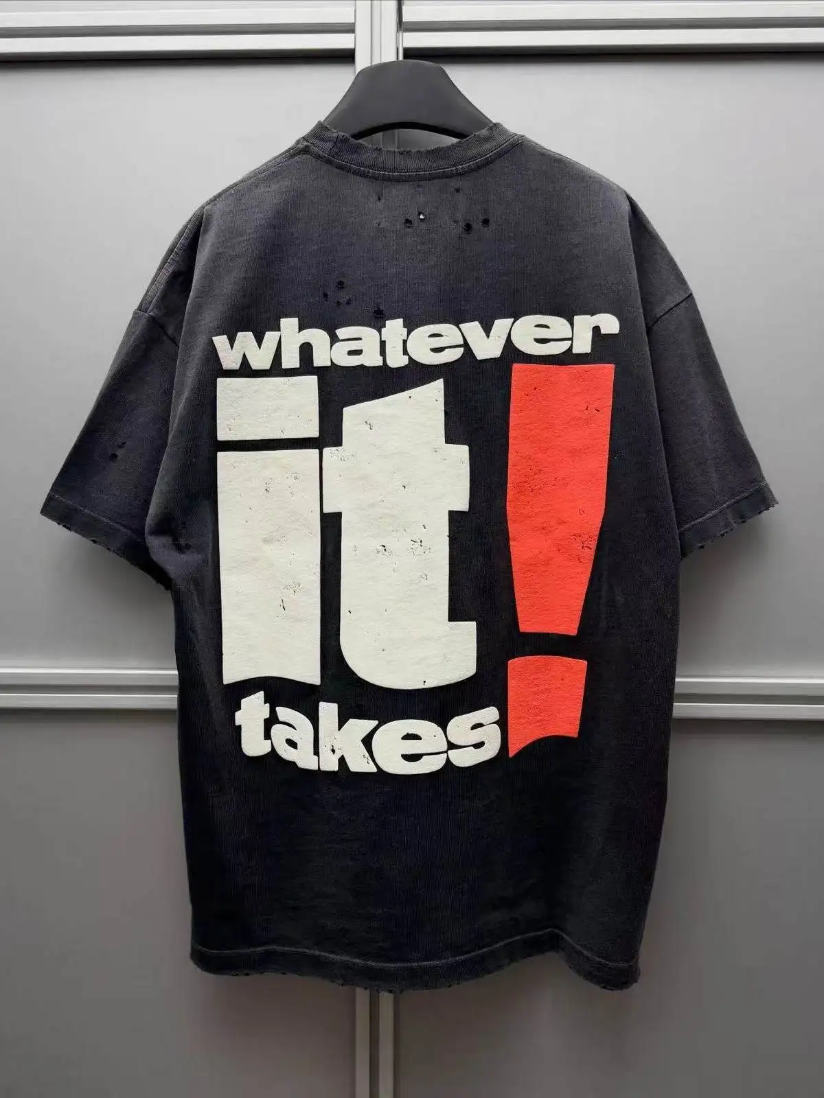 Yao Fashion Satoshi Tops Whatever It Takes Logo embellished Distressed Print Tees Hole New Vintage Casual T-shirt for Men