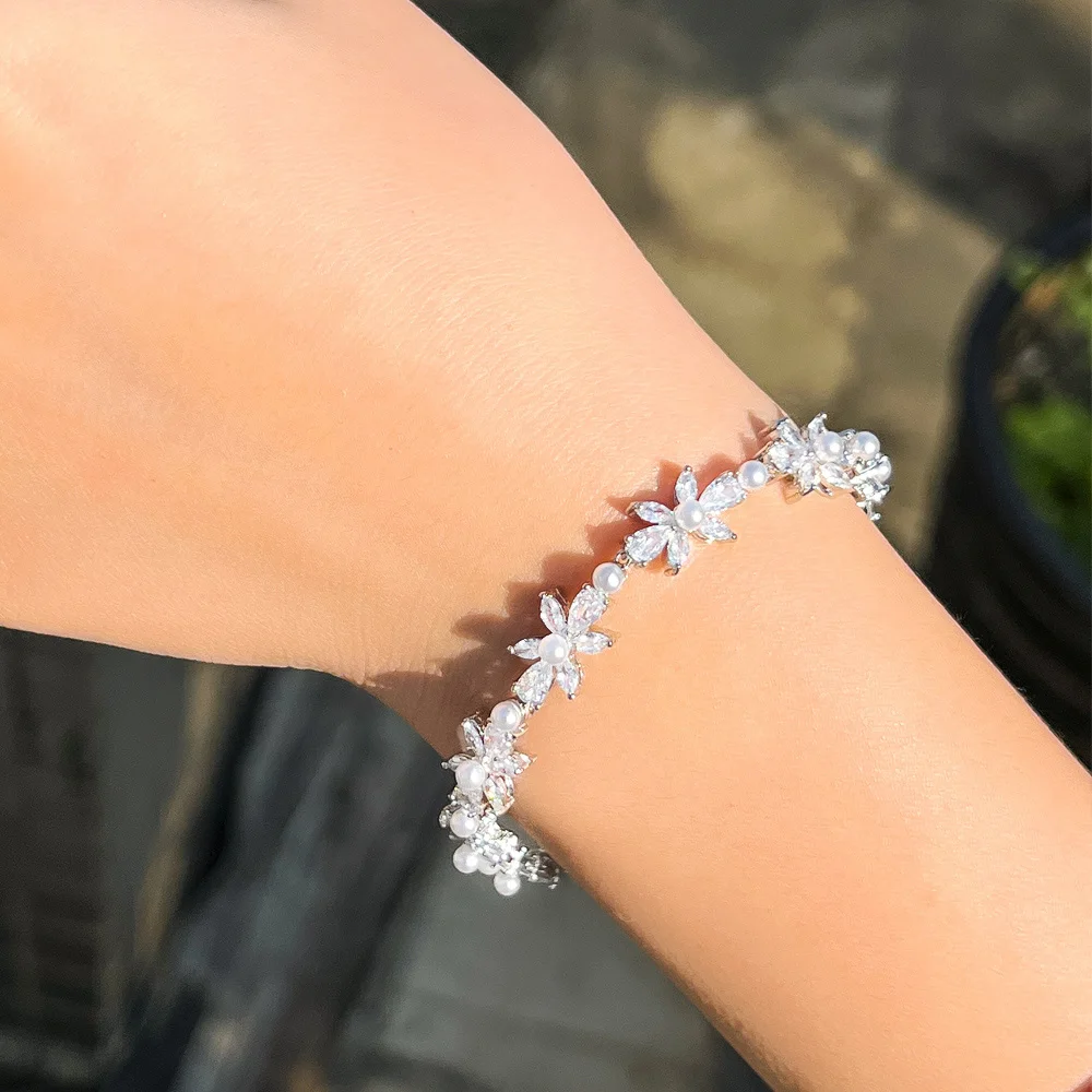 CWWZircons Shiny White Cubic Zirconia Pave Flower Leaf Shape Pearl Bracelets for Women Wedding Bridal Jewelry Accessories CB301