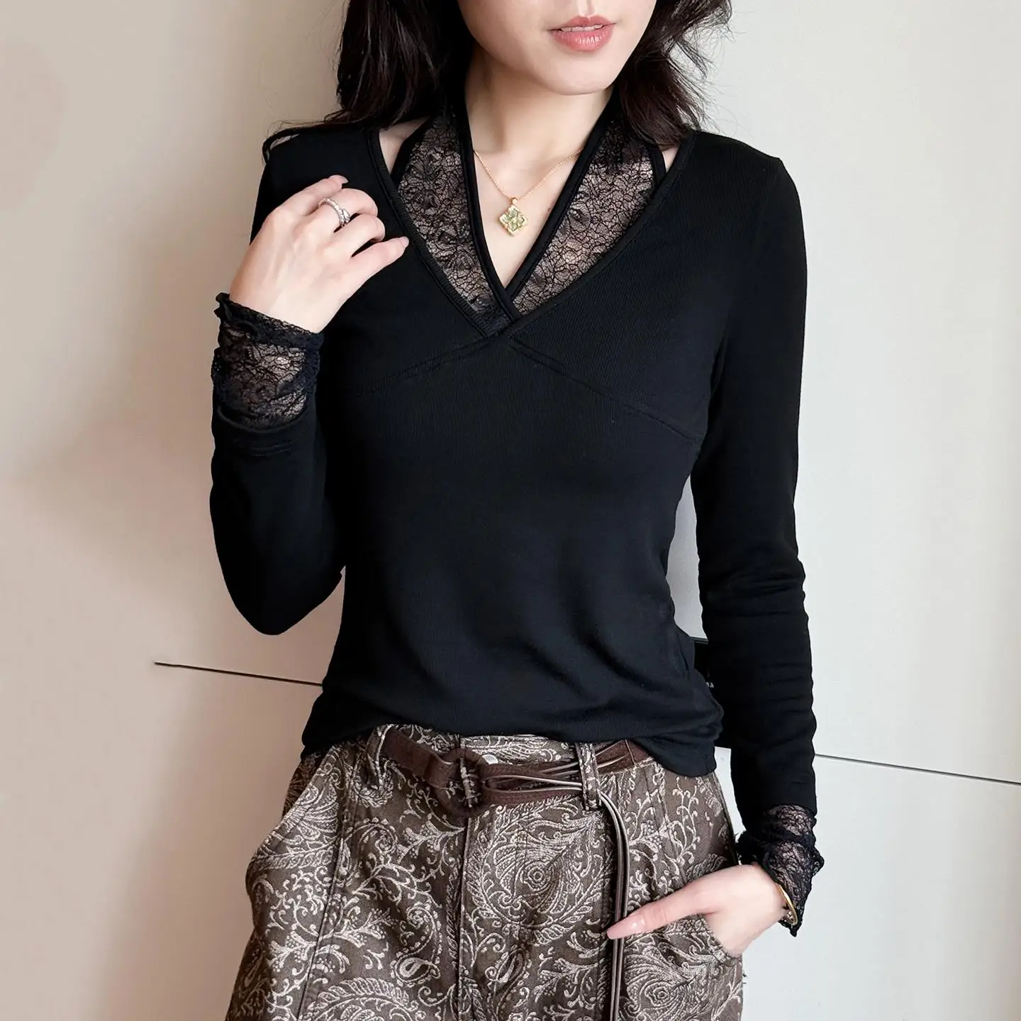 

Sexy Lace Ne Hanging Thiened Warmth Base irt Long Sve T-irt for Women Autumn Winter Faion Sve Cotton Blend