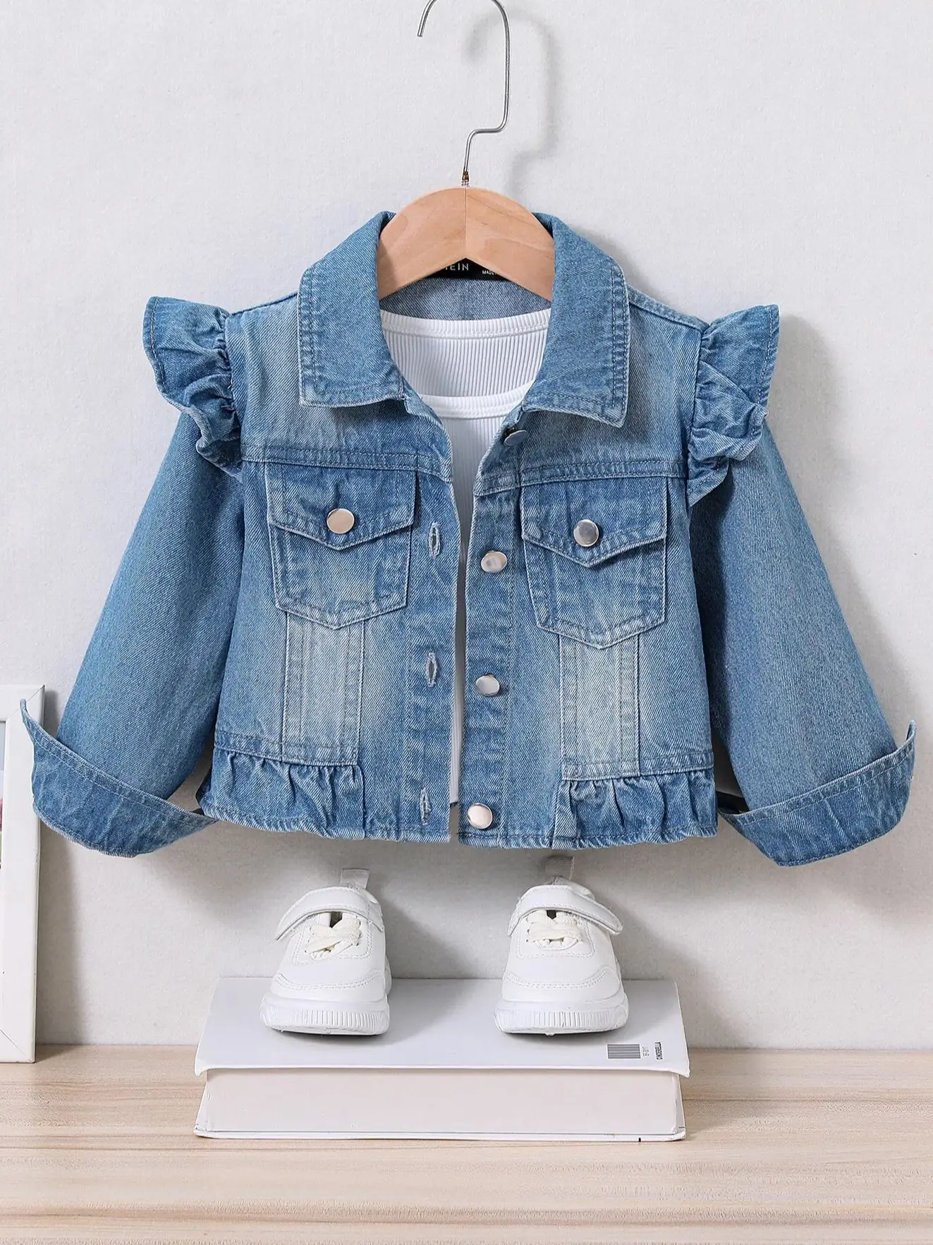 

Cross-Border Spring Autumn Girls Casual Fashion Flying Sleeve Lapel Long-Sleeved Denim Jacket Light-Colored Washed