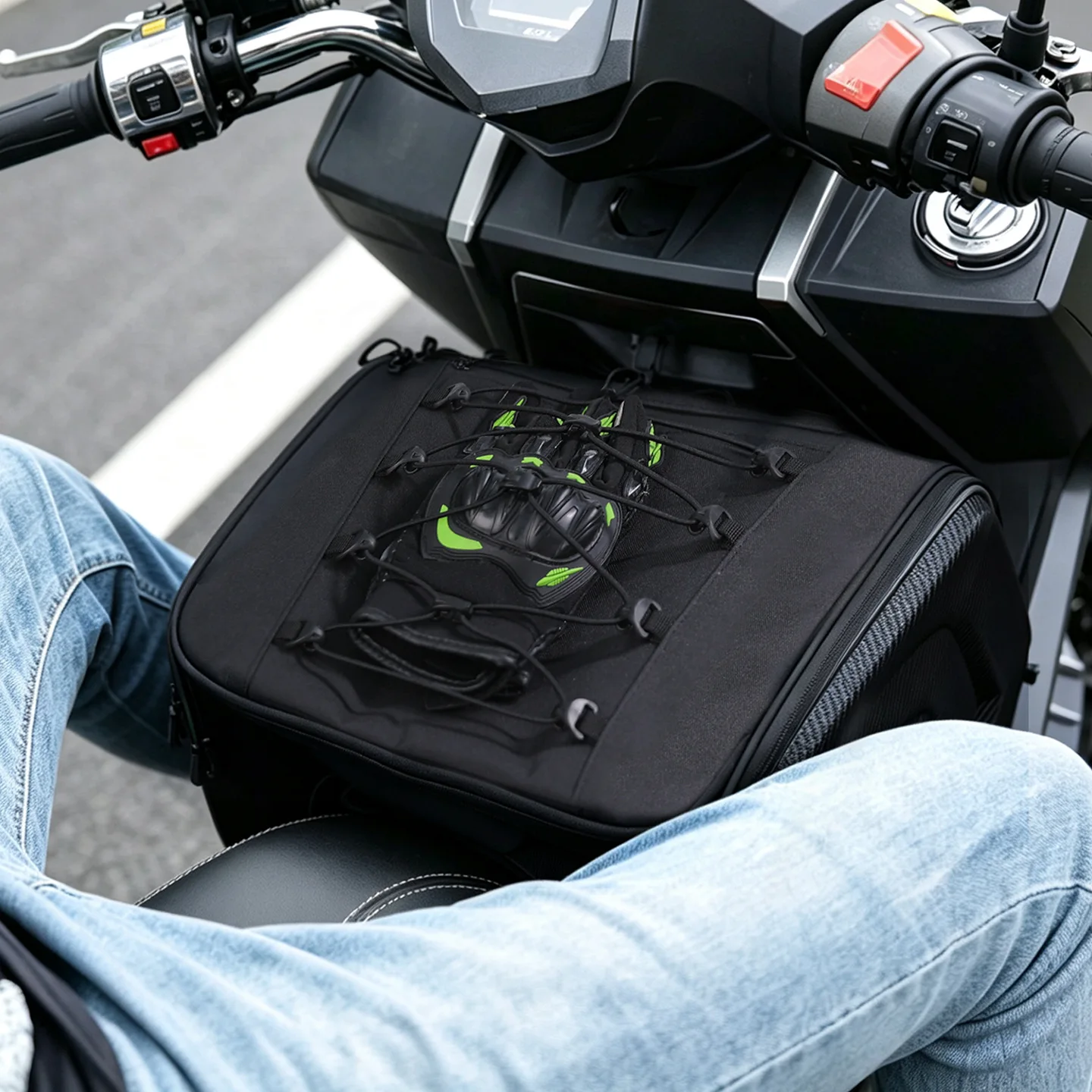 

New Universal Motorcycle Helmet Bag Dual-use Front & Rear Riding Bag Full Face Helmet Tail Bags for Scooter Moped
