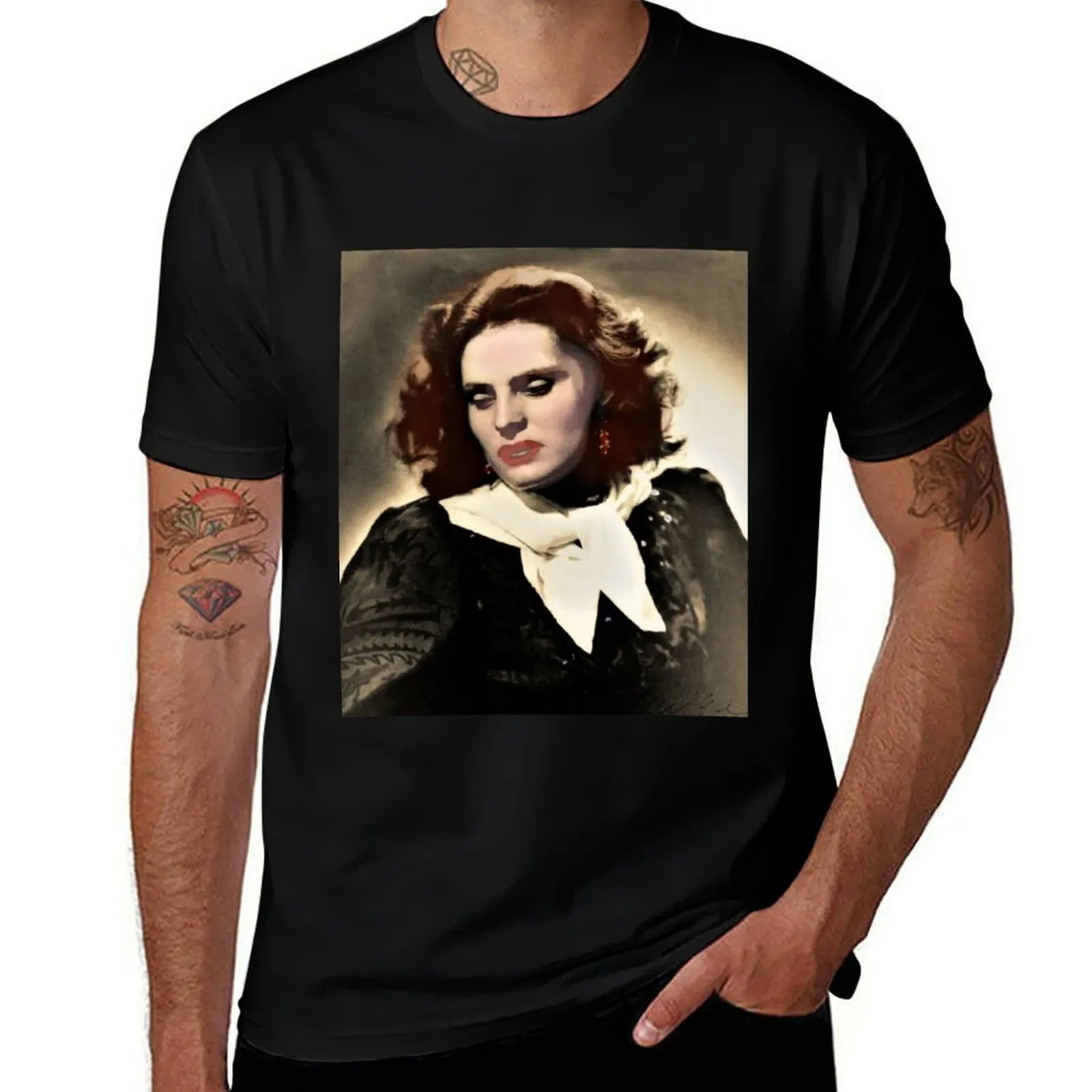 

Portugal Fado queen Amália Rodrigues T-Shirt man t shirt designer man t shirt graphic T-shirt