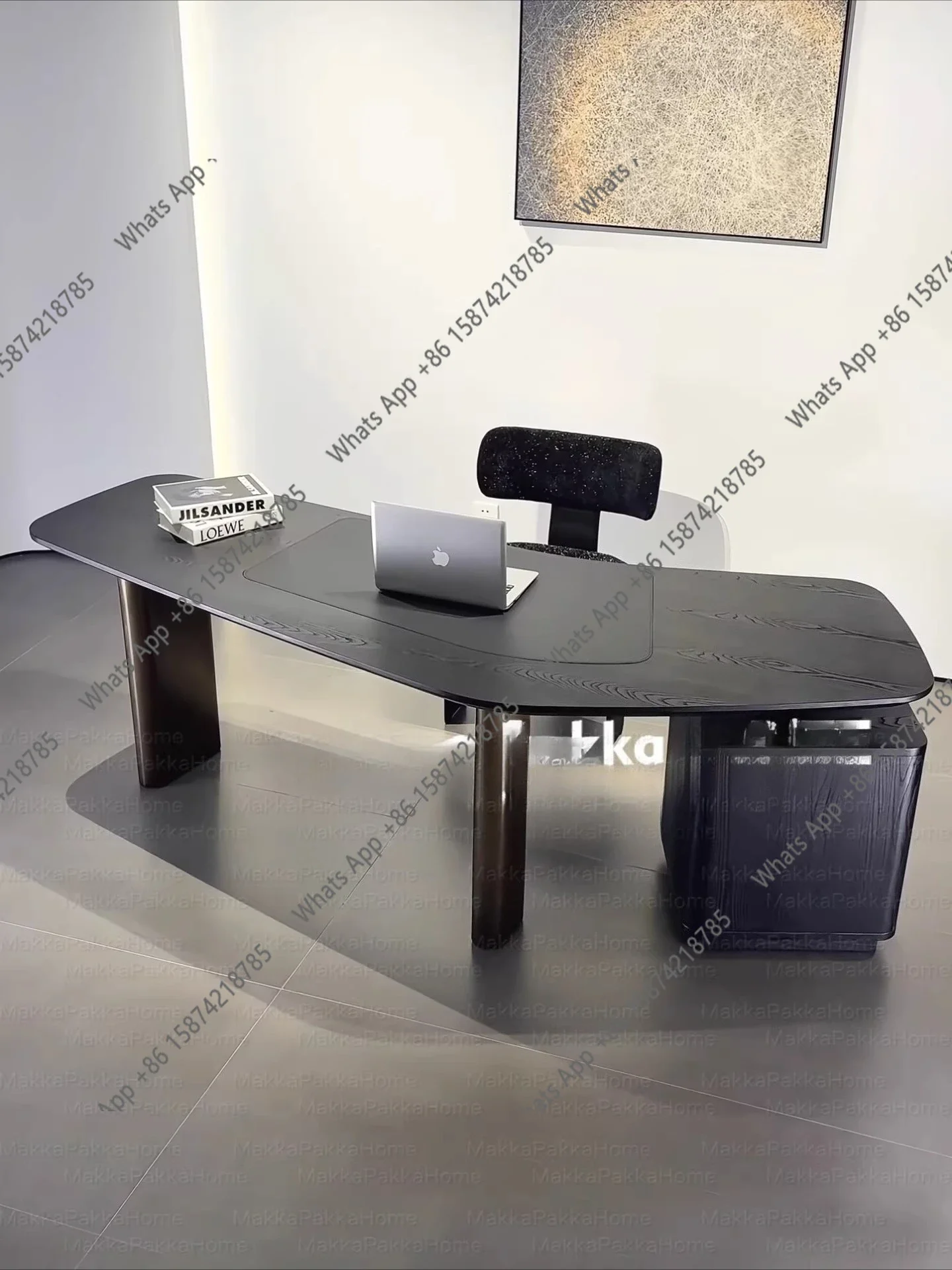 X Italian Minimalist Designer Special-shaped Corner Solid Wood Desk Modern Simple Light Luxury High-end Irregular Desk