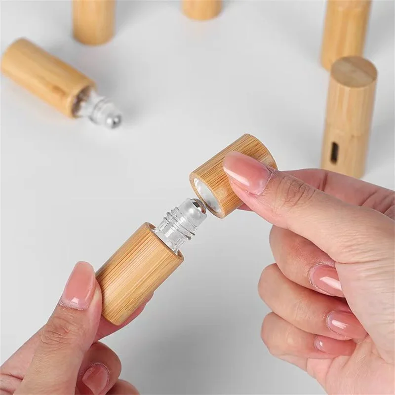 100pcs Bamboo Roll On Bottle 3/5/10ml Wood Roller Bottle Essential Oil Lip Gloss Refillable Tube Empty Jar Glass Bottle Perfume