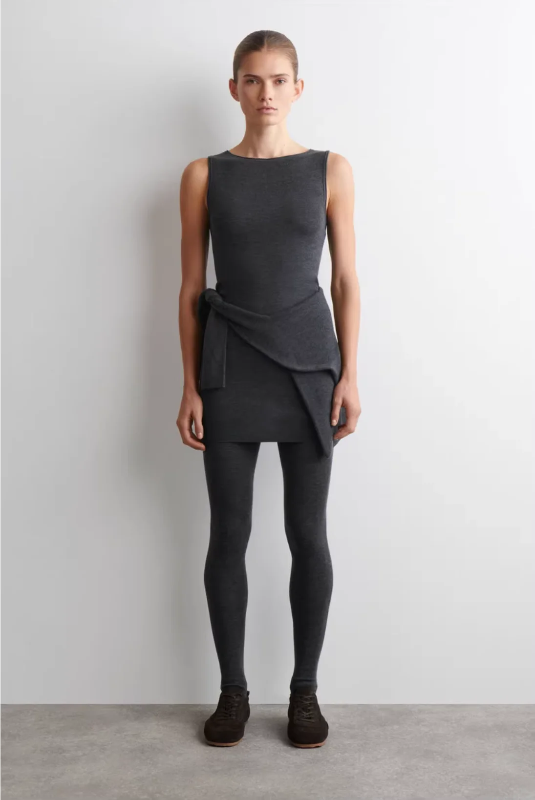 

XIMIAN APPAREL 2026 YAZHIMEI cos spring new style of Women's casual fitted wool blend grey round-neck mini dress