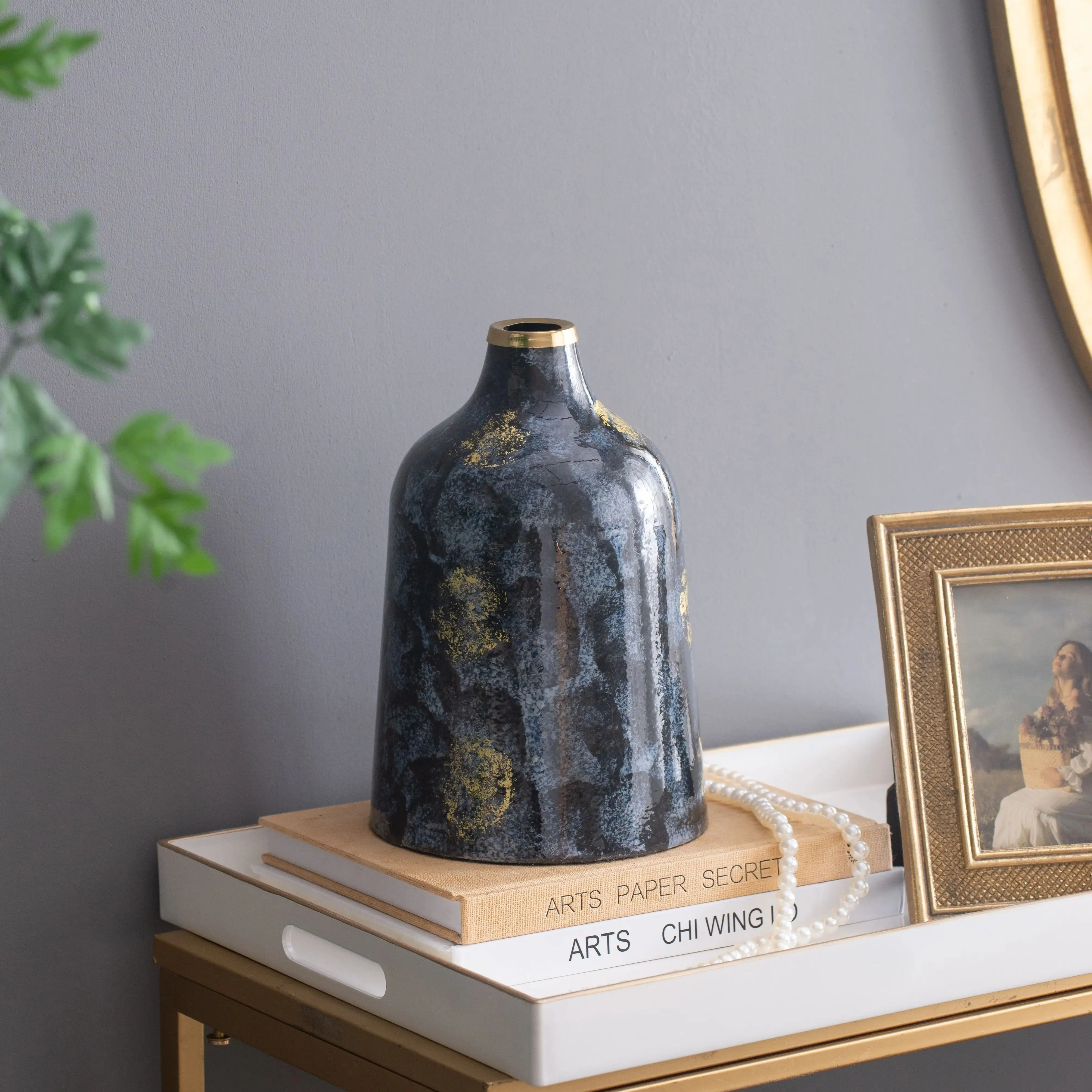 

D6.7x10.2" Blue and Gold Decorative Glass Flower Vase On-Site