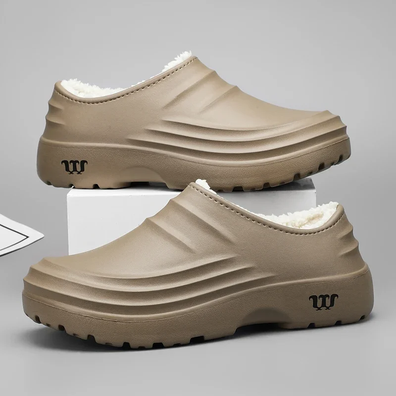 New Fashion Plush Cotton Slippers Men Winter Warm Home Cotton Shoes Couple Waterproof Garden Shoes Soft Slip on Cotton Shoes