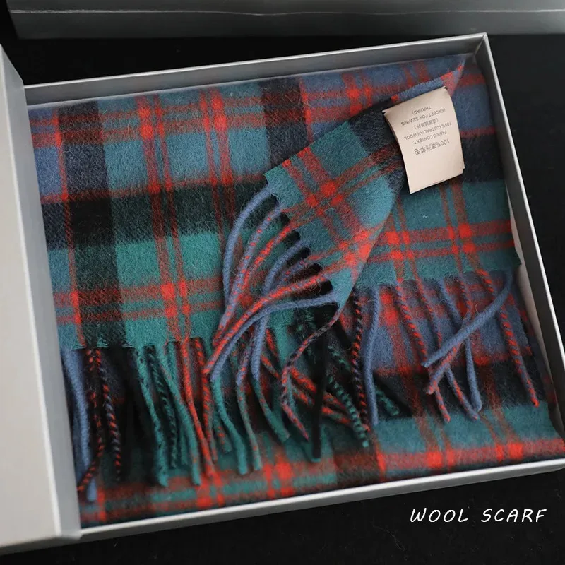 عالية الجودة 100% وشاح من الصوف الرجال الشتاء الخريف الصوف الخالص موضة كلاسيكية دافئة سميكة البريطانية تنوعا الخمار الذكور شال النساء