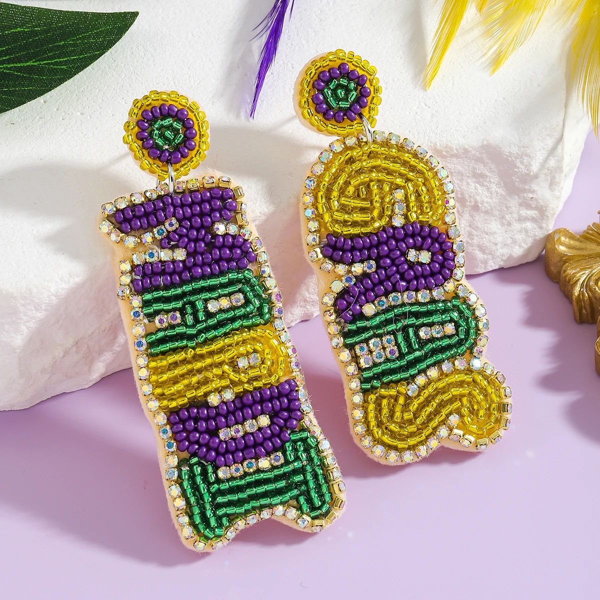 Pendientes con letras de GAS MARDI para mujer, cuentas de arroz hechas a mano con tema de Carnaval, creatividad Retro, accesorios de joyería bohemios para vacaciones