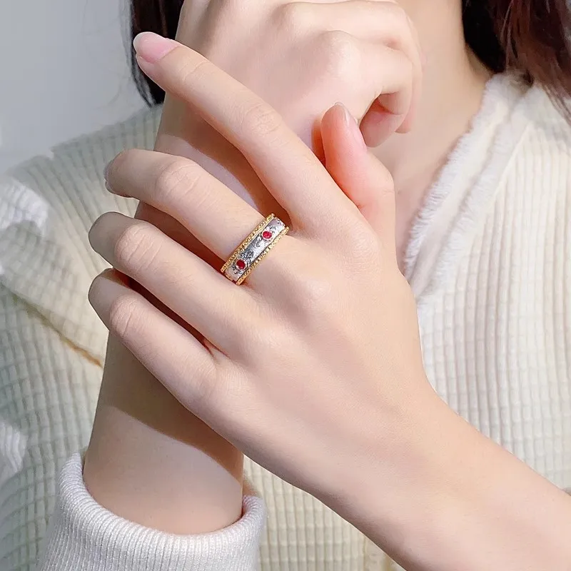 Italian Brattì Retro Classical and Elegant Red Corundum Ring, Court Style Ball Bearing Edge Lace Finger Ring for Women