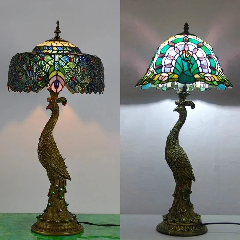 Tiffany Peacock Table Lights Led Bedside for Living Room Bedroom Desk Lamp Stained Glass Lighting Fixtures Luminaria Decoration