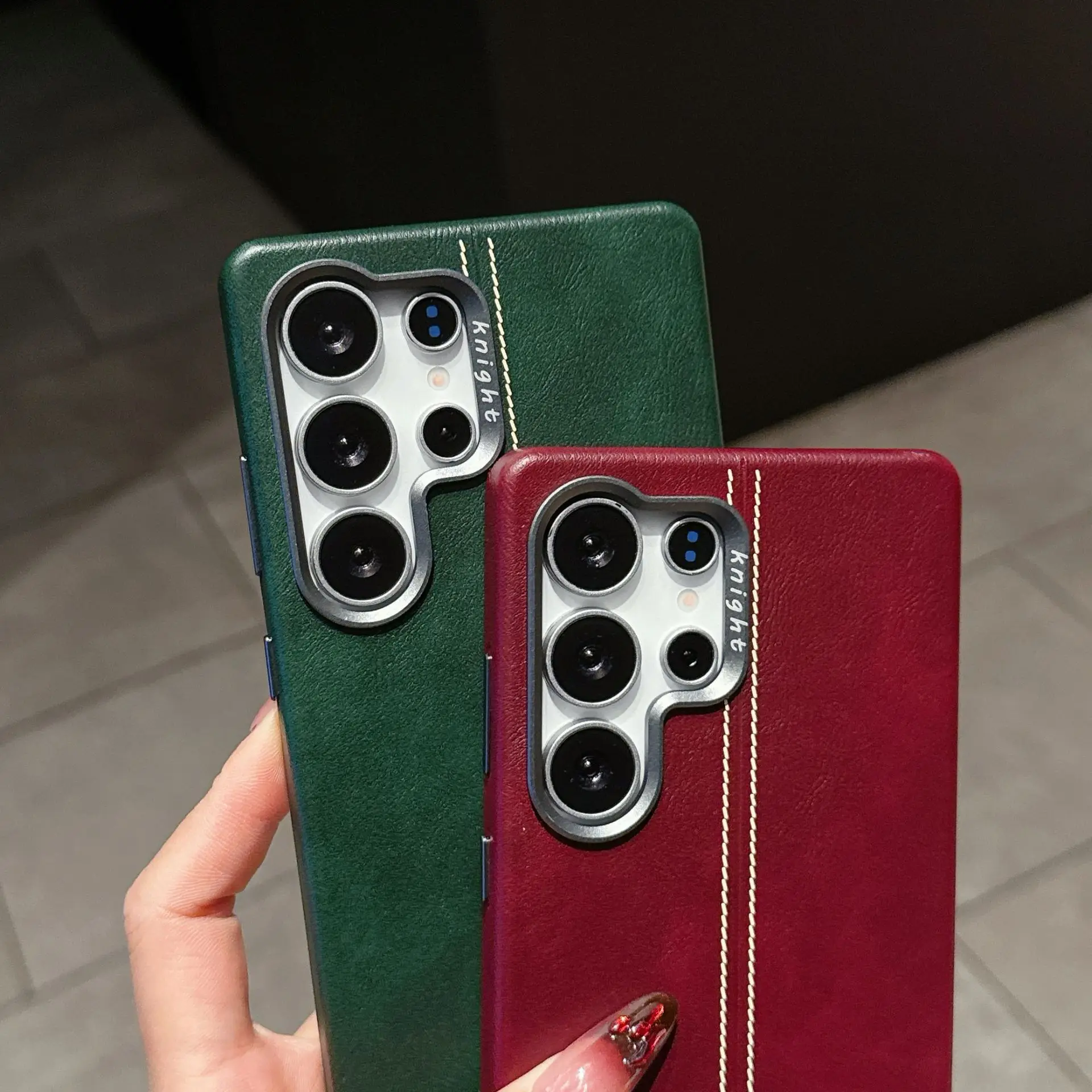 Vintage etui na telefon z ekoskóry PU z magnetycznym zamknięciem do Samsung Galaxy S25 Ultra S24 S23, metalowa ramka na obiektyw, bezprzewodowe ładowanie, odporne na wstrząsy. — zdjęcie produktu 3