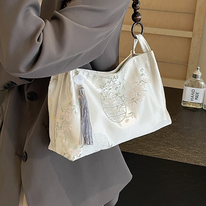 New Chinese Style Bag for Women 2025 Summer New National Style Super Popular Embroidery Underarm Bag Niche Fashion All-Match Bag