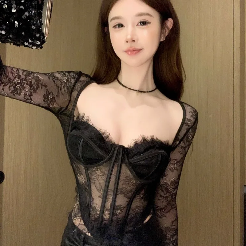 Spicy Girl See-tough Lace Hollow Fibone Base irt Autumn Winter New Design Sensation Small ence Women's Top