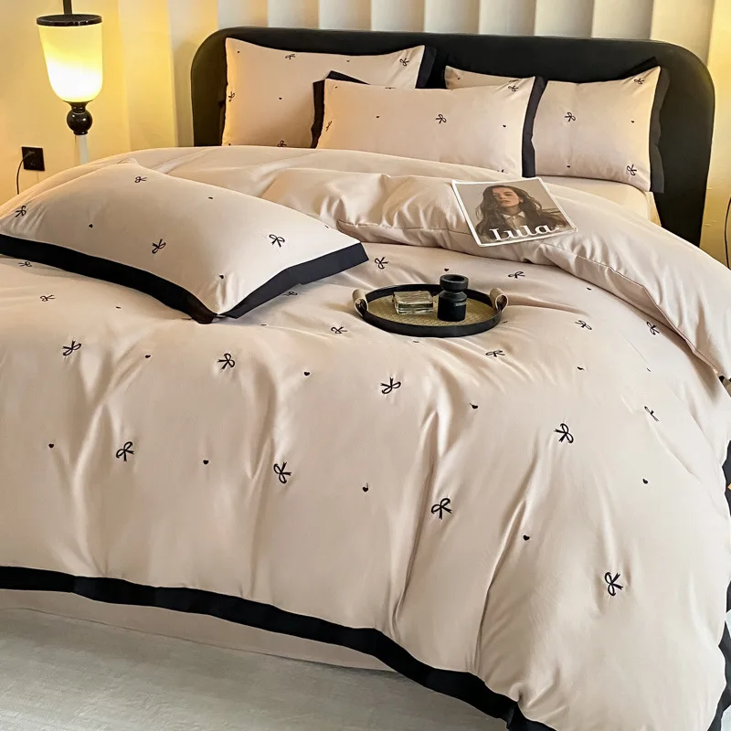 

High aesthetic and minimalist washed cotton four piece set, solid color bed sheets, dormitory three piece set, bedding