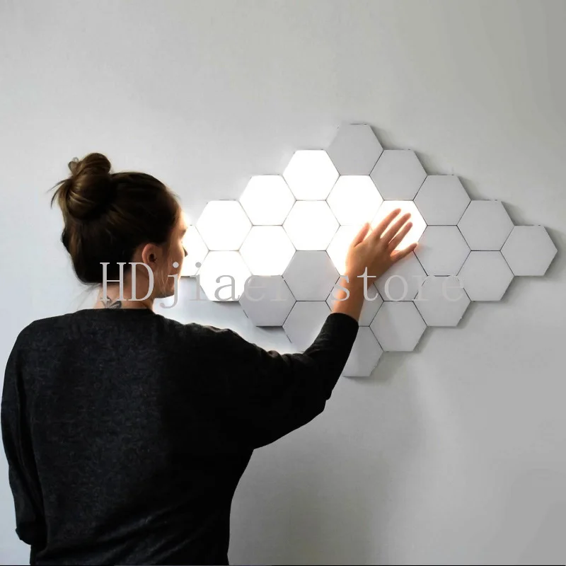 

Touch-sensitive Honeycomb Lamp, the Dreamy Light of Creative Quantum Wall Lamp